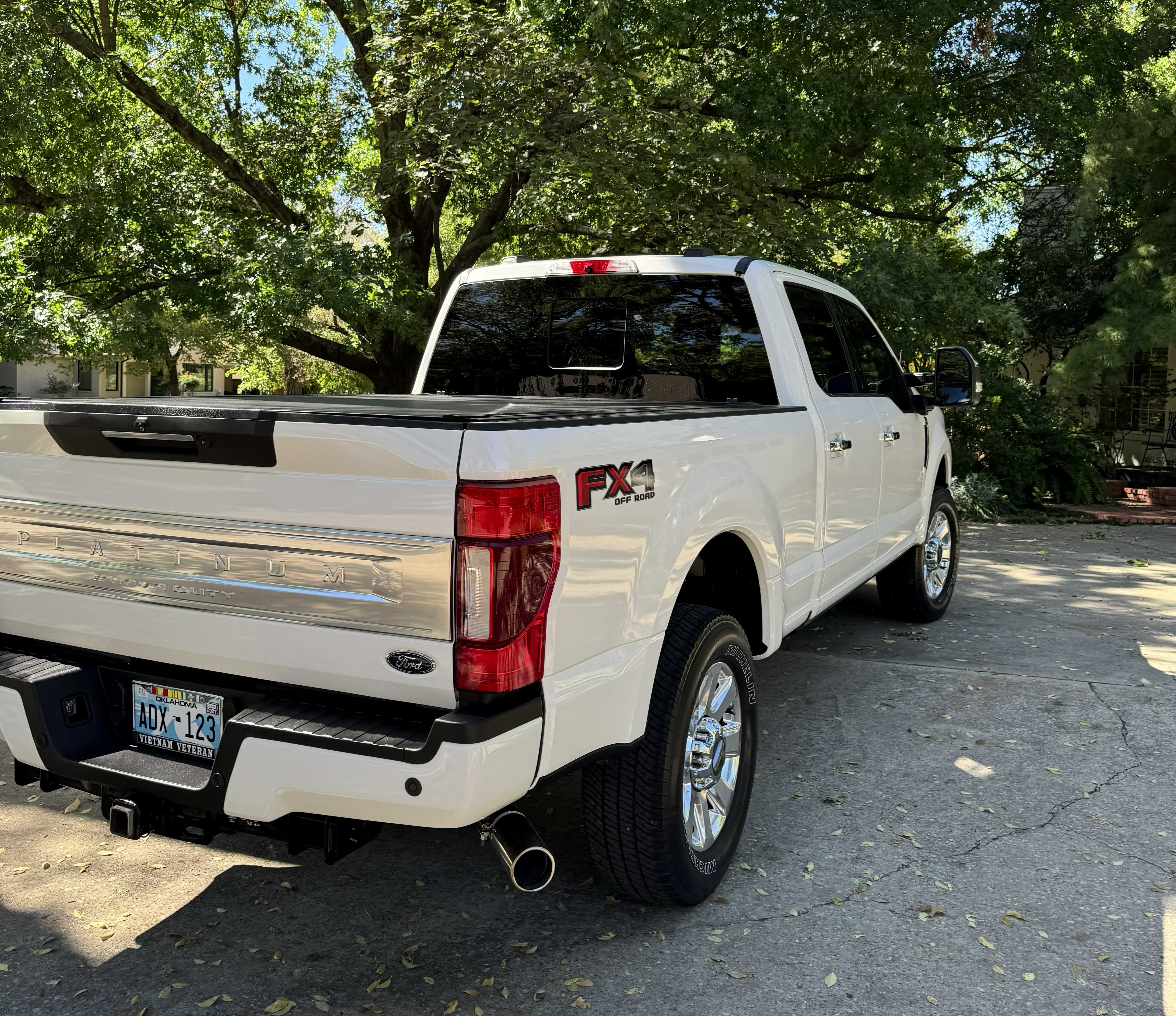 Used 2020 Ford F250 Platinum w/ FX4 Off-Road Package AWD/4WD image 5