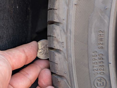 Used 2012 Volkswagen GTI 4-Door image 8