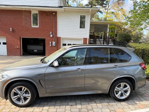 Used 2015 BMW X5 xDrive35d image 15