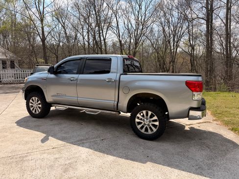Used 2011 Toyota Tundra Limited w/ Platinum Pkg image 4