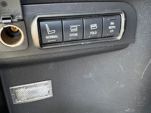 Used 2017 Ford Explorer Sport AWD/4WD image 19