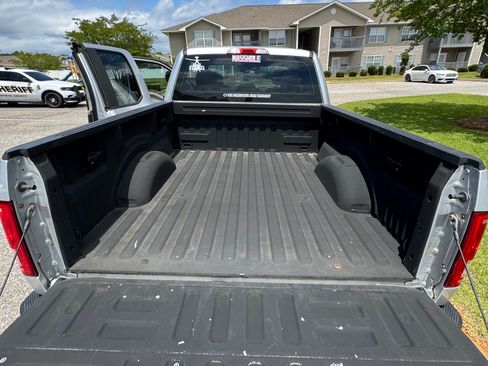 Used 2015 Ford F150 XL w/ Equipment Group 101A Mid AWD/4WD image 16