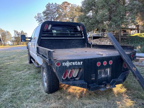 Used 2014 Ford F250 XLT w/ FX4 Off-Road Package image 6