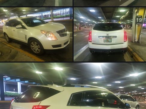 Used 2011 Cadillac SRX Luxury image 4
