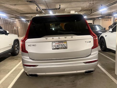 Used 2018 Volvo XC90 T6 Inscription w/ Convenience Package image 4