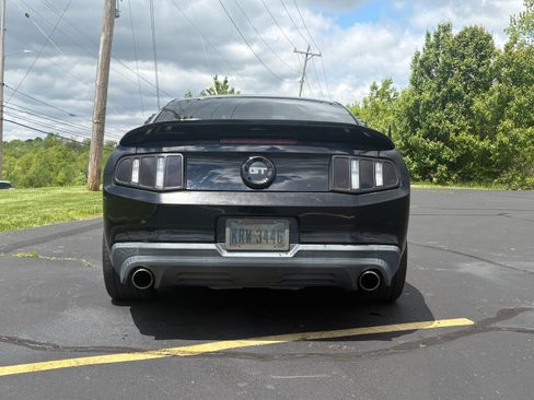 Used 2012 Ford Mustang GT Premium RWD image 9