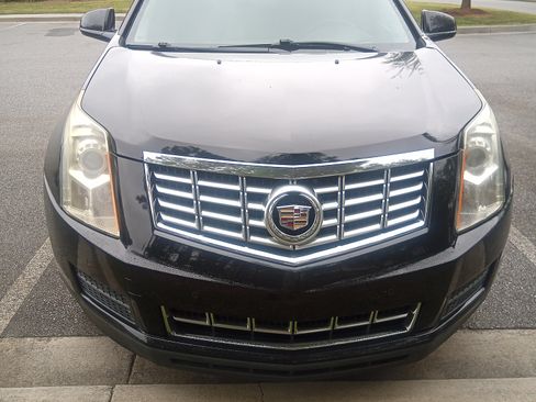 Used 2015 Cadillac SRX Luxury image 9