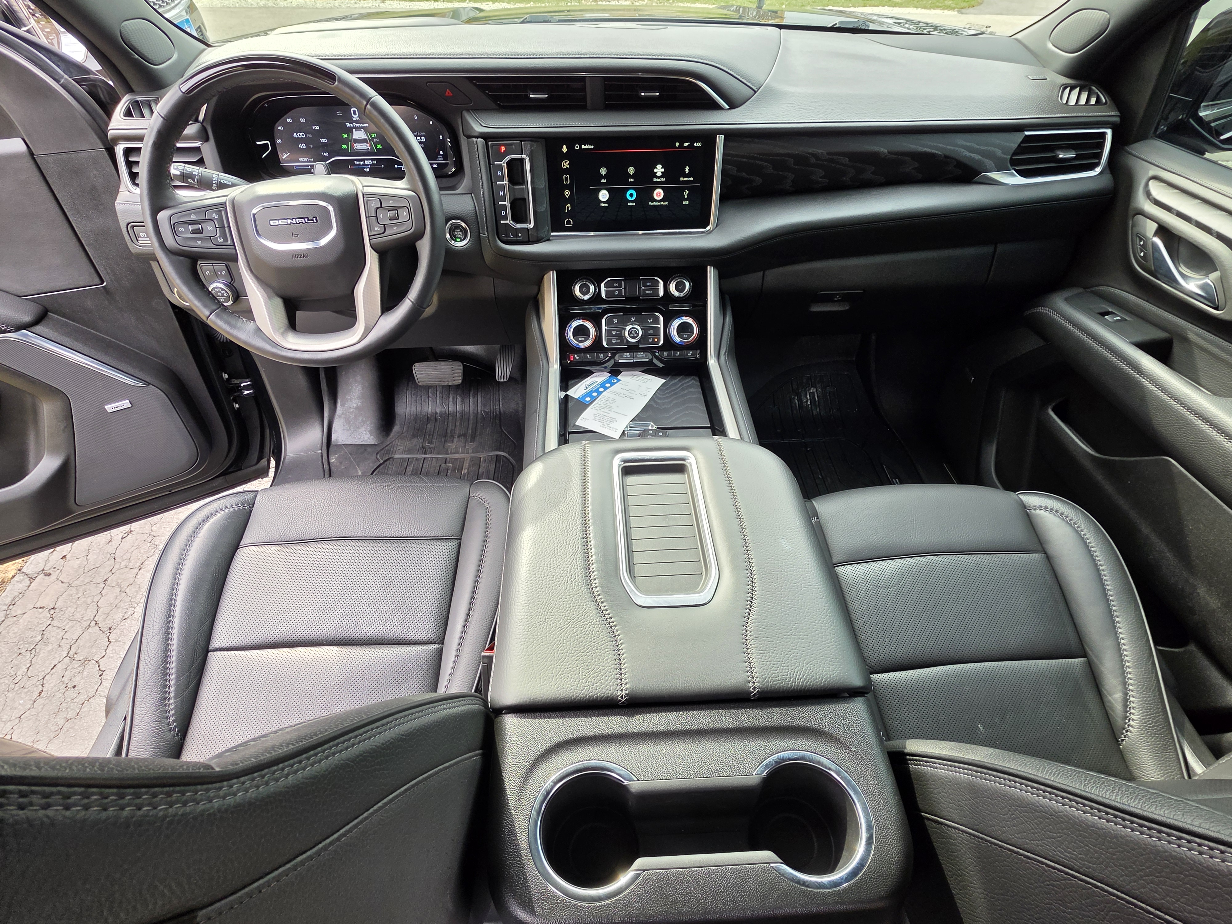 Used 2023 GMC Yukon Denali w/ Denali Reserve Package AWD/4WD image 21