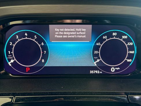 Used 2024 Volkswagen Atlas Cross Sport SE image 6