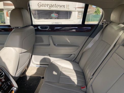 Used 2007 Bentley Flying Spur Flying Spur image 8