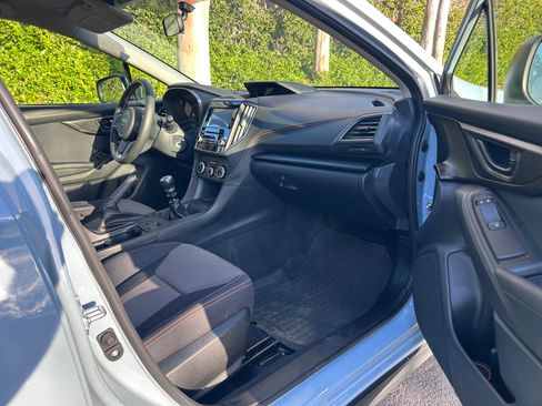 Used 2023 Subaru Crosstrek 2.0i Premium AWD/4WD image 5