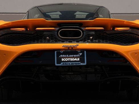 Used 2025 McLaren 750S image 11