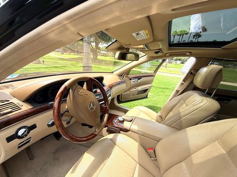 Used 2010 Mercedes-Benz S 400 image 8