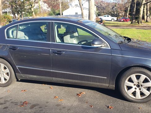Used 2006 Volkswagen Passat 2.0T image 2