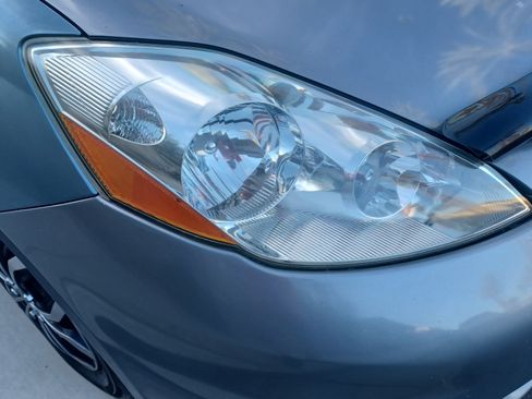 Used 2007 Toyota Sienna LE image 10