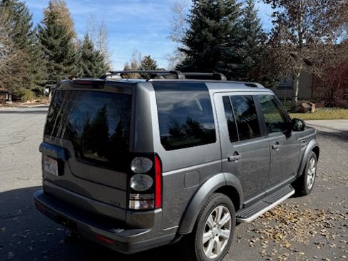 Used 2015 Land Rover LR4 HSE image 1