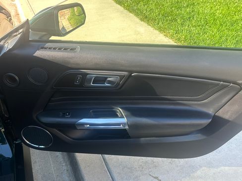 Used 2019 Ford Mustang Bullitt image 17