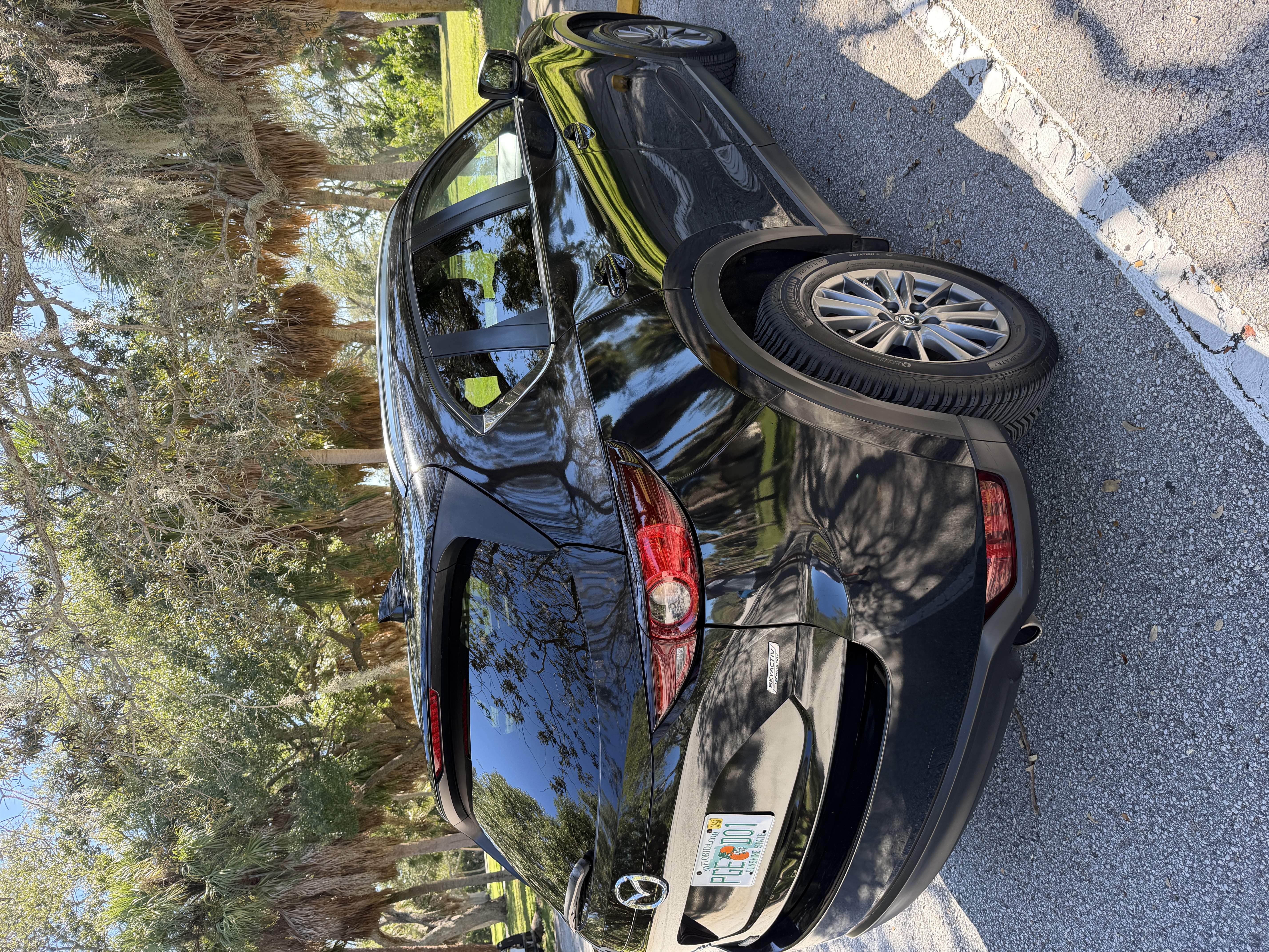 Used 2017 MAZDA CX-5 Touring w/ Preferred Equipment Package AWD/4WD image 6