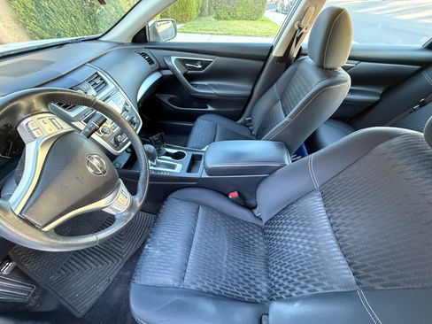 Used 2017 Nissan Altima 2.5 SV image 6