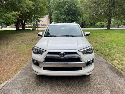 Used 2015 Toyota 4Runner Limited AWD/4WD image 12