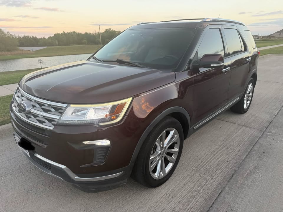 Used 2018 Ford Explorer Limited FWD image 11