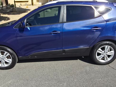 Used 2011 Hyundai Tucson GLS image 1