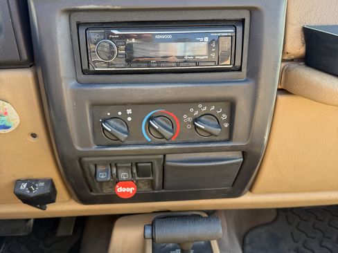 Used 2001 Jeep Wrangler Sport image 17