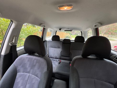 Used 2010 Subaru Forester 2.5X AWD/4WD image 4