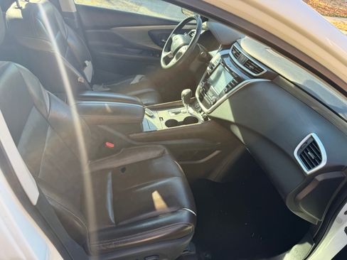 Used 2017 Nissan Murano Platinum w/ Platinum Technology Package image 10