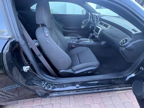 Used 2015 Chevrolet Camaro LT RWD image 9