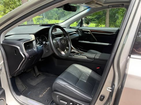 Used 2018 Lexus RX 350 AWD w/ Premium Package image 11