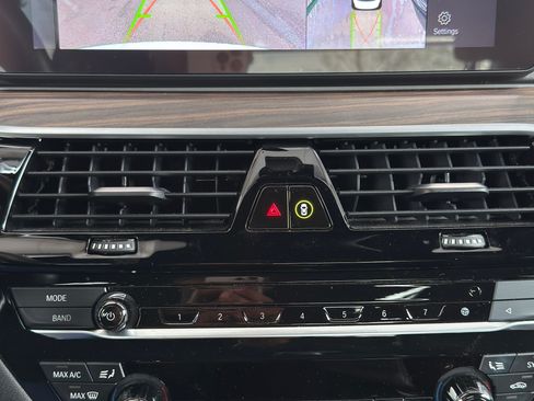 Used 2023 BMW M550i xDrive w/ Dynamic Handling Package image 1