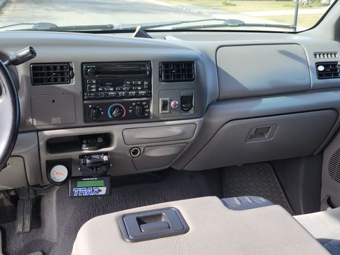 Used 1999 Ford F550 2WD Crew Cab Super Duty image 26