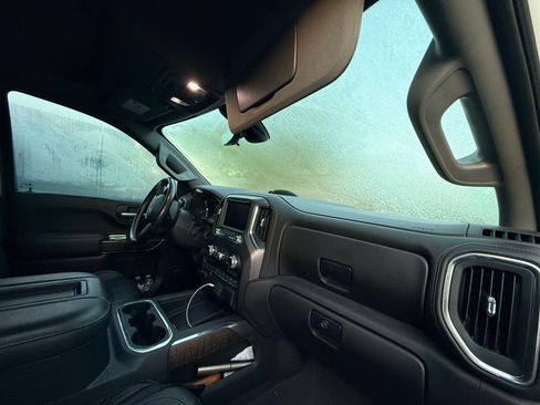 Used 2021 GMC Sierra 1500 Denali w/ Denali Ultimate Package image 13