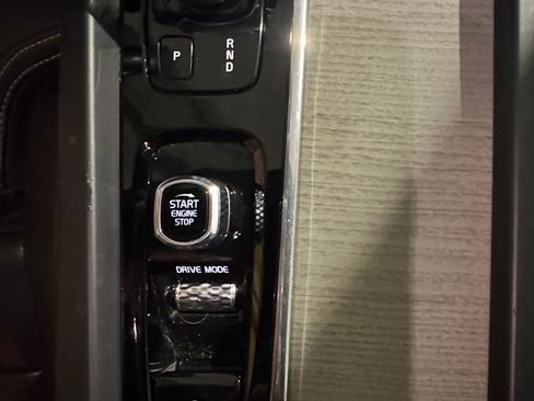 Used 2020 Volvo XC60 T8 Inscription w/ Protection Package AWD/4WD image 13