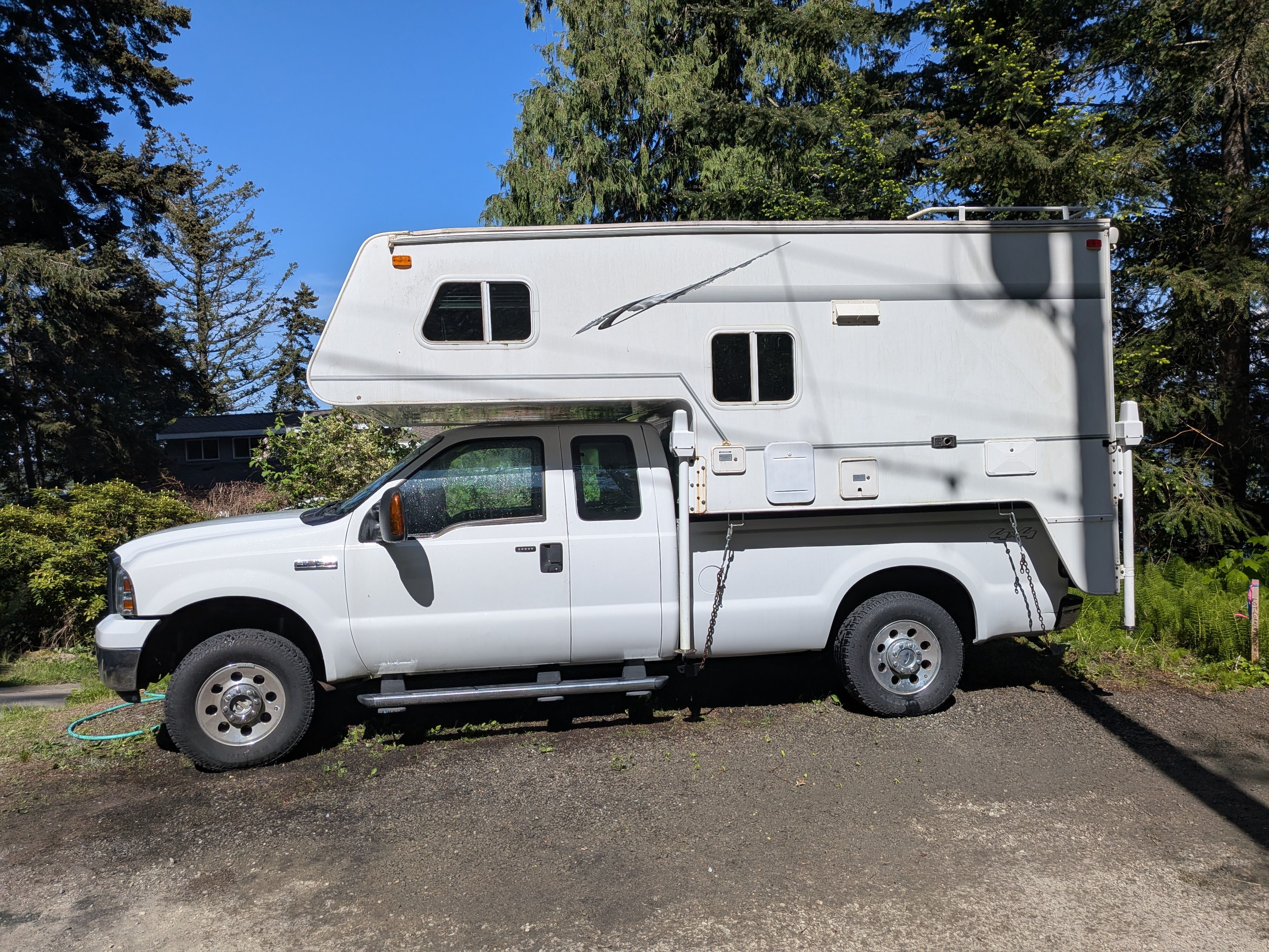 Used 2005 Ford F250 XLT AWD/4WD image 1