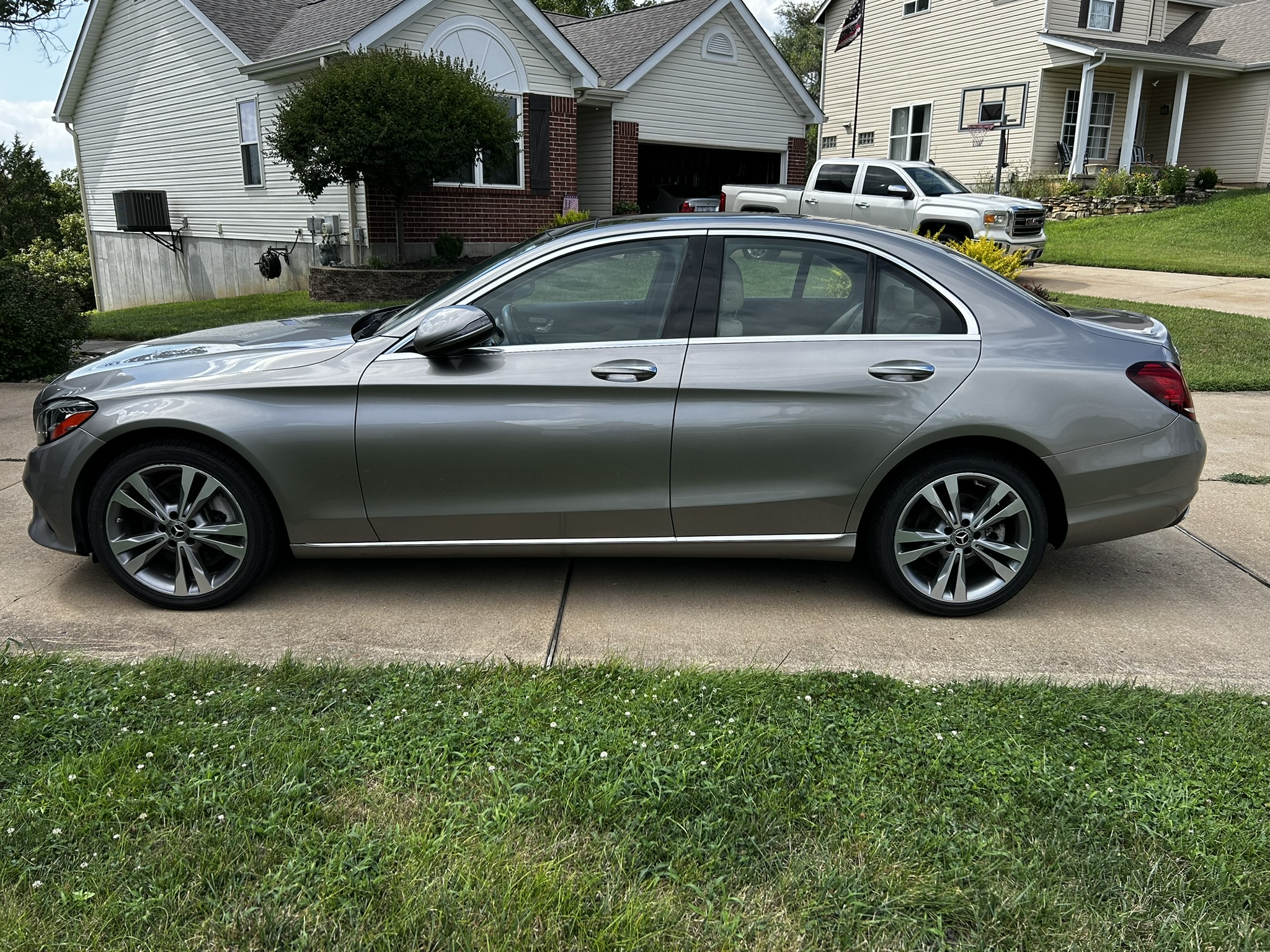 Used 2019 Mercedes-Benz C 300 4MATIC Sedan image 5