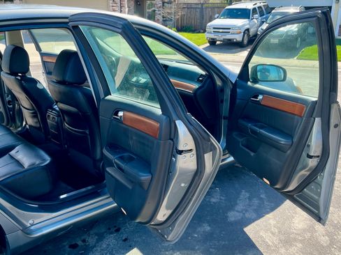 Used 2007 INFINITI M35 w/ Technology Pkg image 16