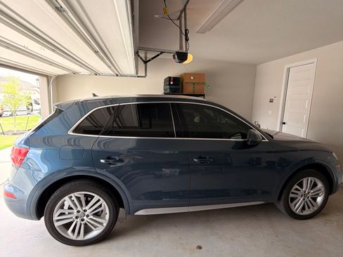 Used 2018 Audi Q5 2.0T Premium Plus w/ Premium Plus Package image 2