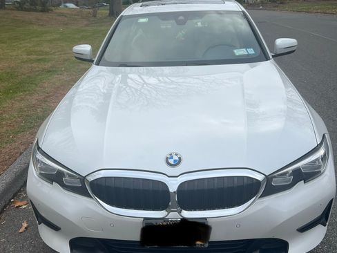 Used 2019 BMW 330i xDrive Sedan w/ Driving Assistance Package image 2