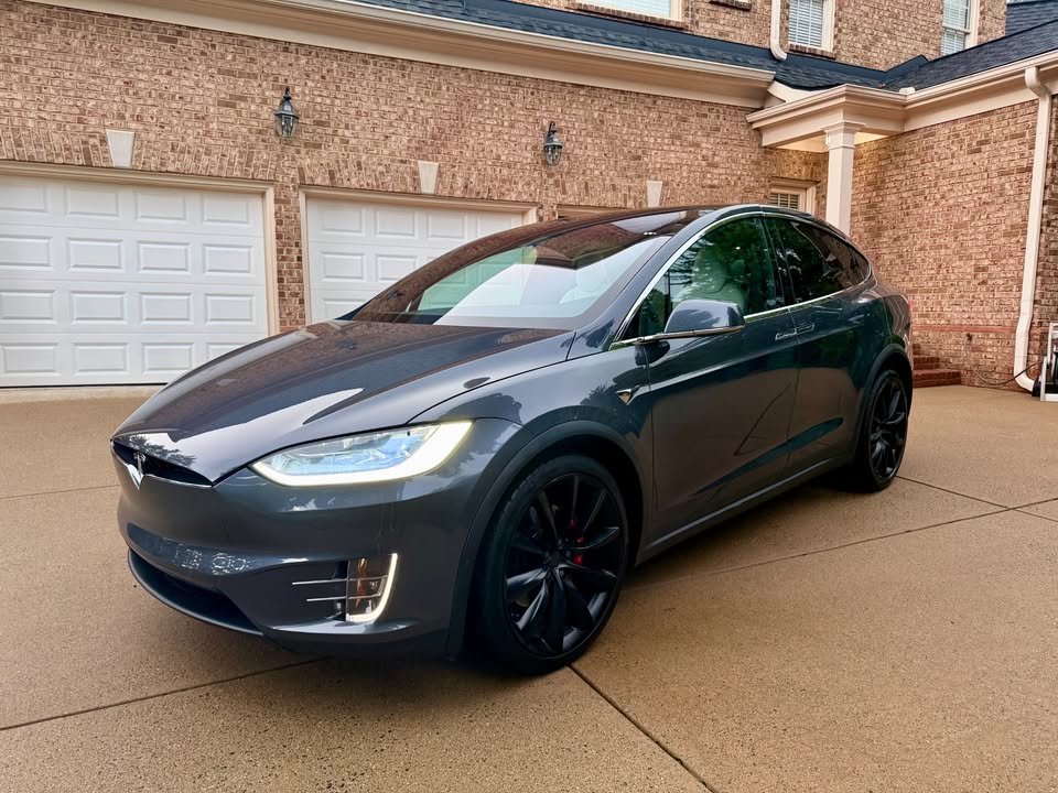 Used 2019 Tesla Model X P100D AWD/4WD image 2