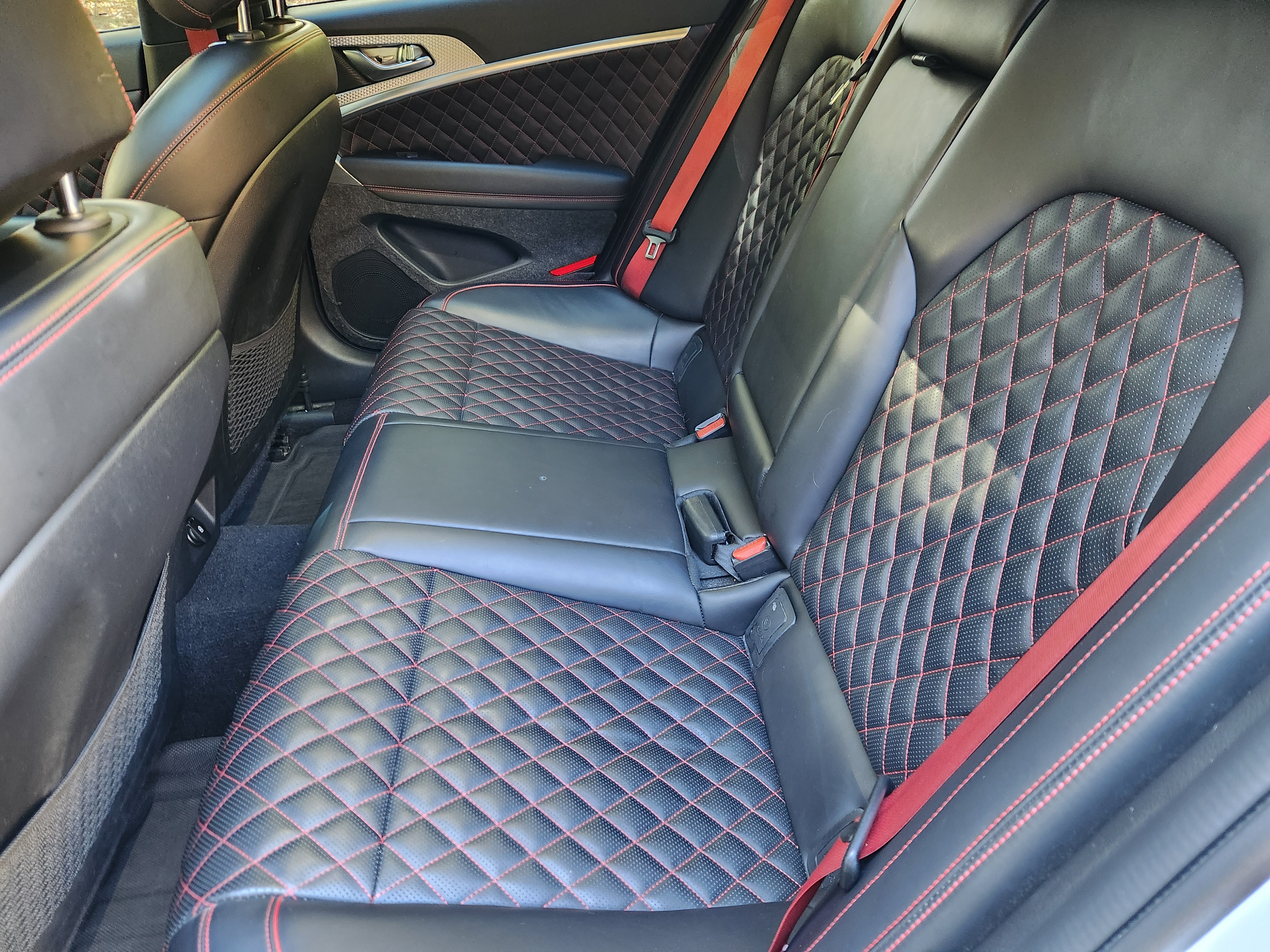 Used 2022 Genesis G70 3.3T w/ Sport Prestige Package AWD/4WD image 11