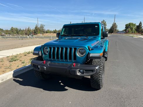 Used 2020 Jeep Wrangler Unlimited Rubicon AWD/4WD image 2