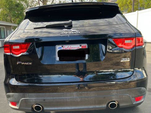 Used 2017 Jaguar F-PACE R-Sport image 4