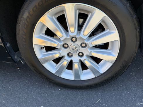 Used 2013 Toyota Sienna Limited w/ Premium Pkg FWD image 28