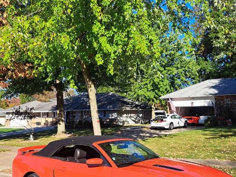 Used 2013 Ford Mustang GT Premium w/ Electronics Pkg image 5