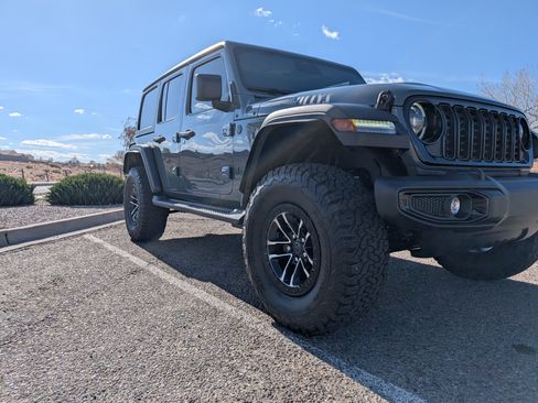 Used 2026 Jeep Wrangler Unlimited Sport image 18