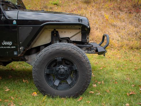 Used 2004 Jeep Wrangler SE w/ Ecco Tire & Wheel Group image 6