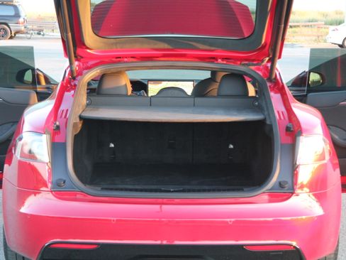 Used 2021 Tesla Model S Plaid image 20