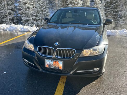 Used 2011 BMW 335i xDrive 335i xDrive Sedan 4D image 1